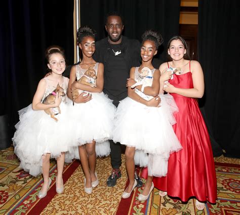 sean diddy combs twin daughters.